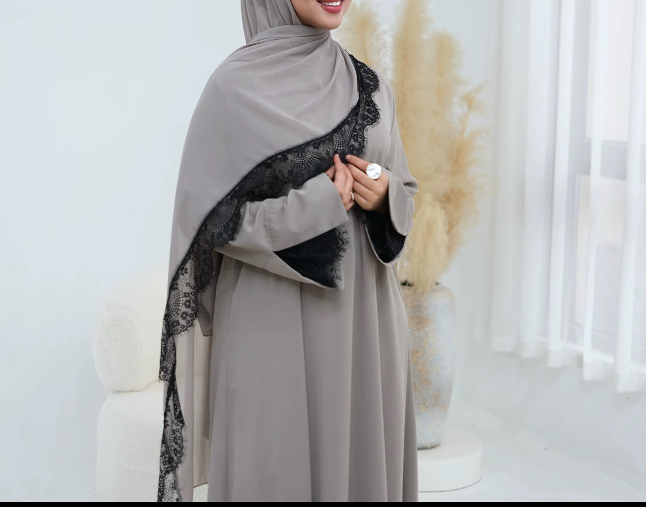 Nadiah closed abaya