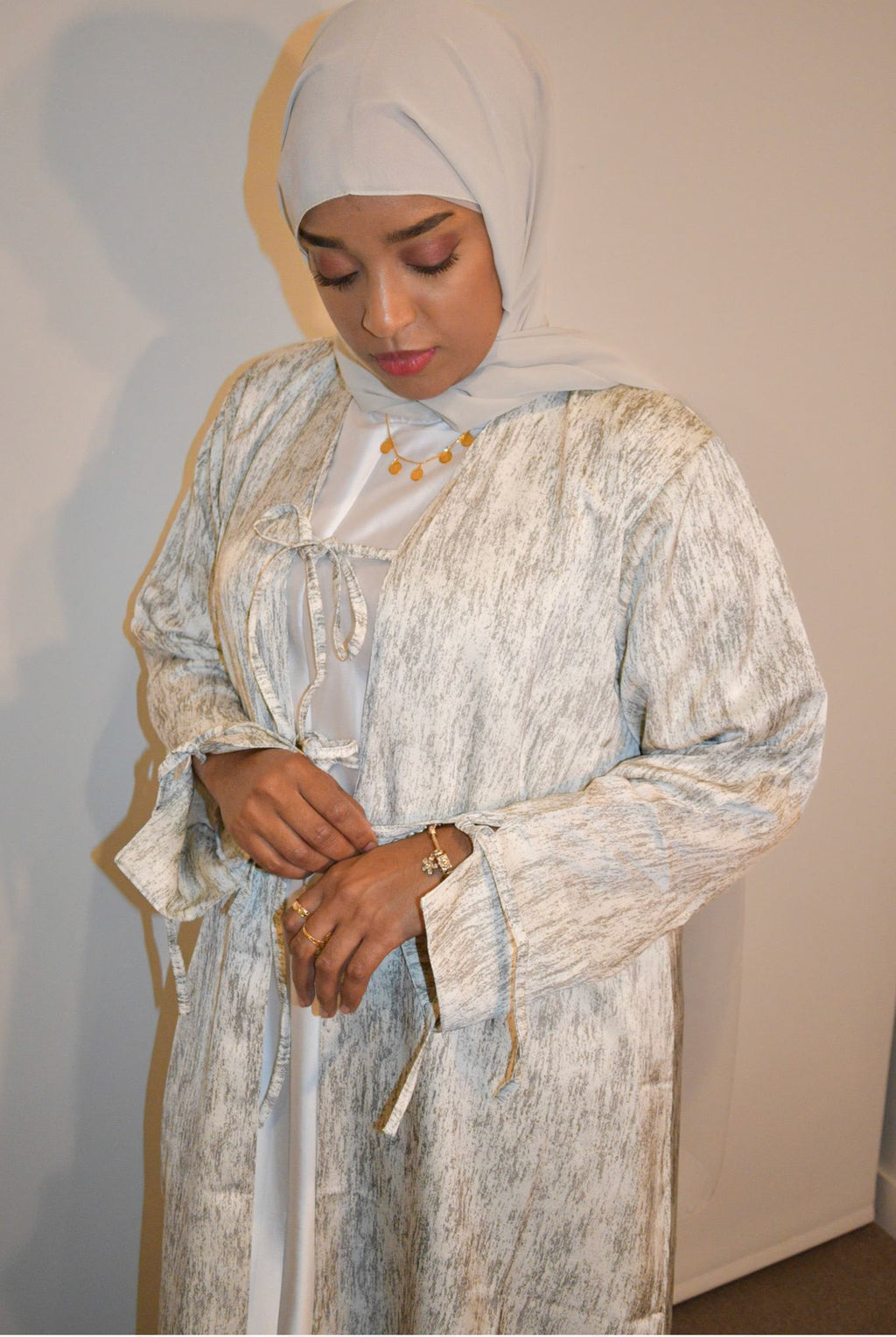 Zara Abaya