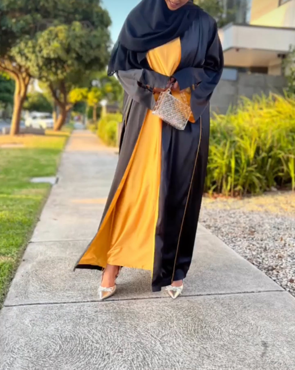 Asia Abaya